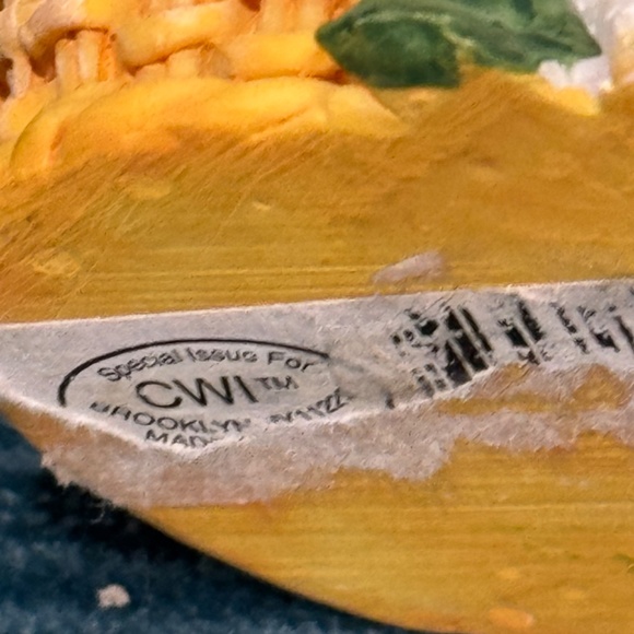 Vtg Mary Moo Moos On Springs Special Issue for CWI Trade Marked (4)(Retired Item - Picture 6 of 8